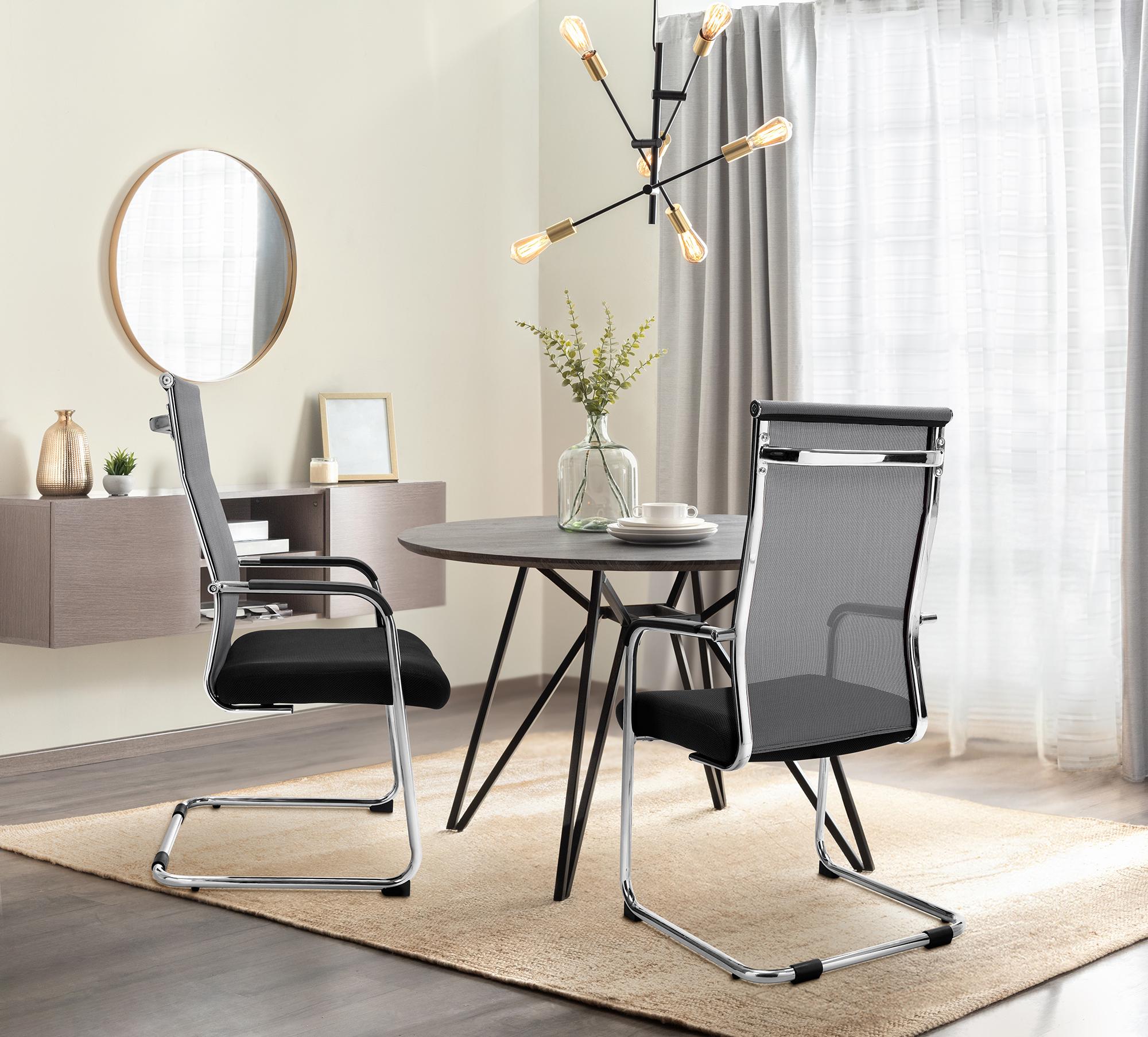 Chaise cantilever Brenda avec revétement en maille et Pied luge en métal